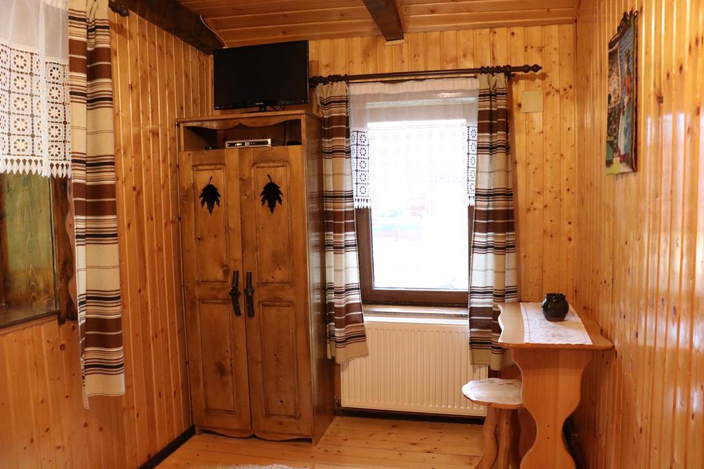Casa Bunicii 호텔 Costeşti 외부 사진